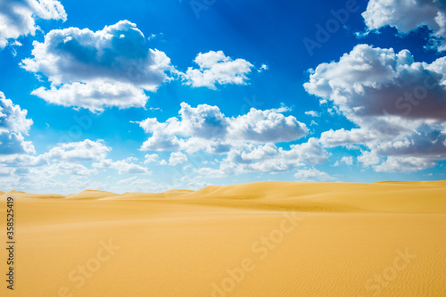 It s Dunes in the Sahara desert in Egypt