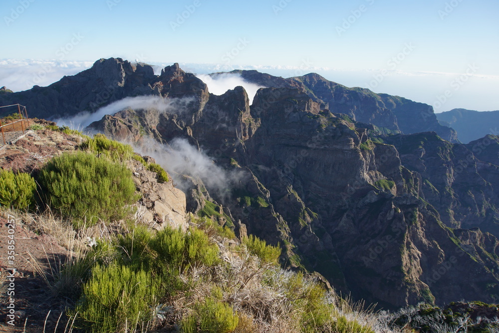 Trekking to Pico Ruivo, from the Achadas Teixeira. Madeira 2019. Above the clouds. 