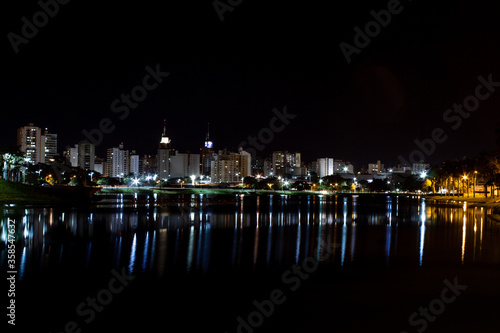 The night over São José do Rio Preto lights © GAMAPictures
