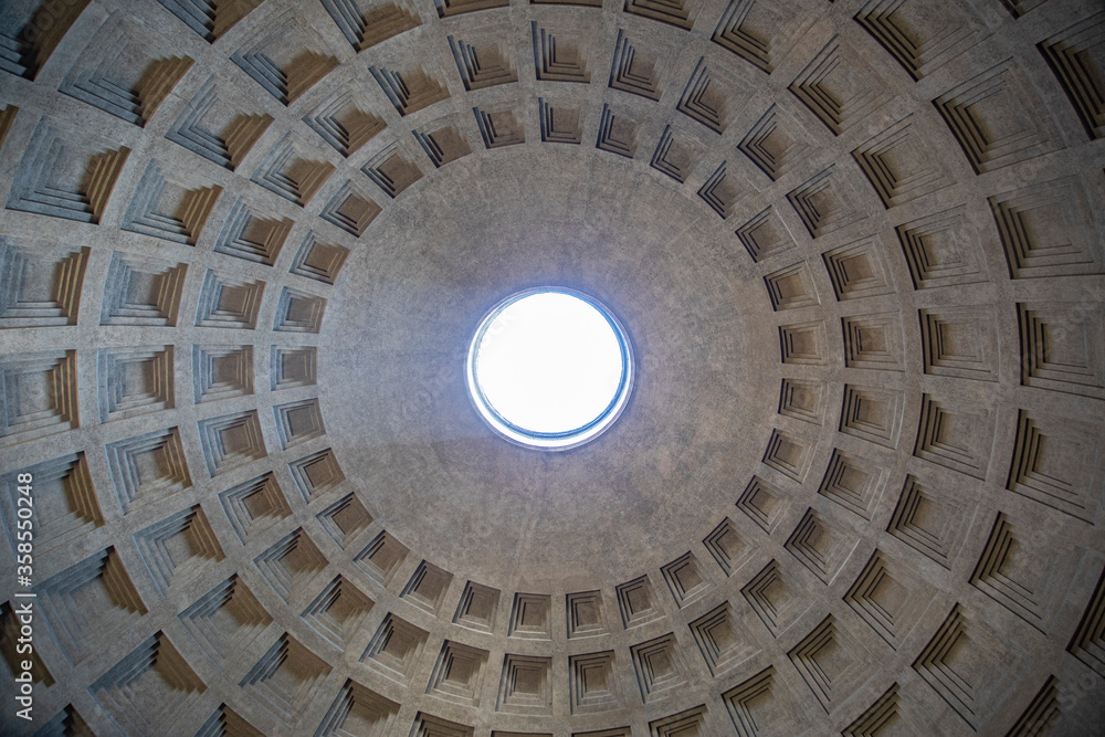 dome of the pantheon in rome italy