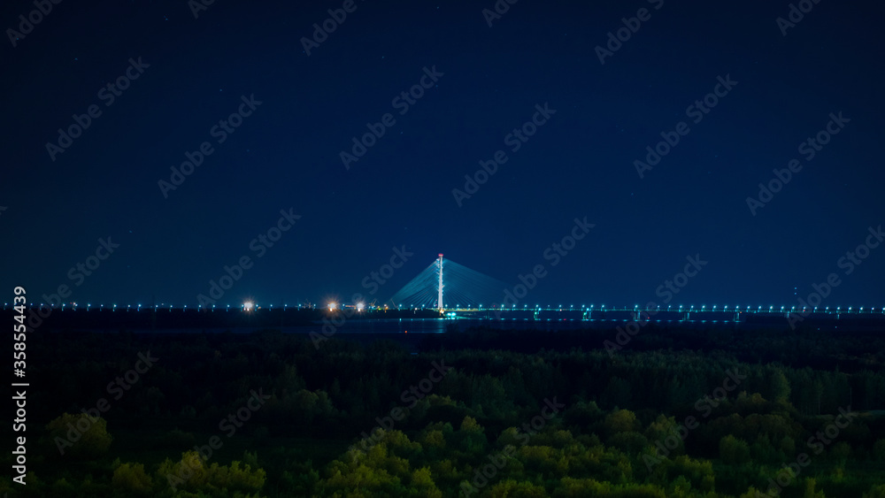 Obraz premium glowing car bridge