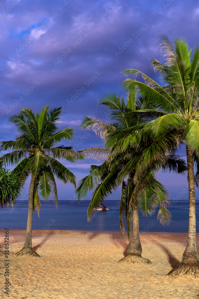 Fototapeta premium amazing island tropical beach