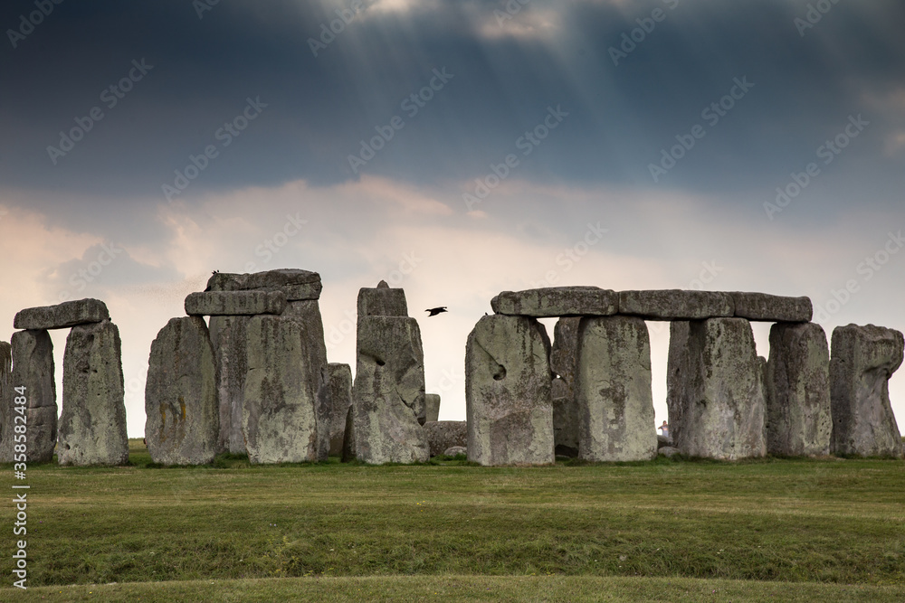 Naklejka premium Stonehenge, Salisbury, Wiltshire England Standing neolithic stones 