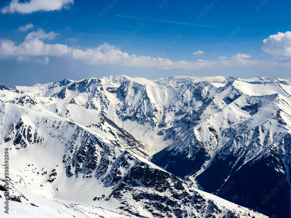 Romania, Fagaras Mountains, snow covered mountains