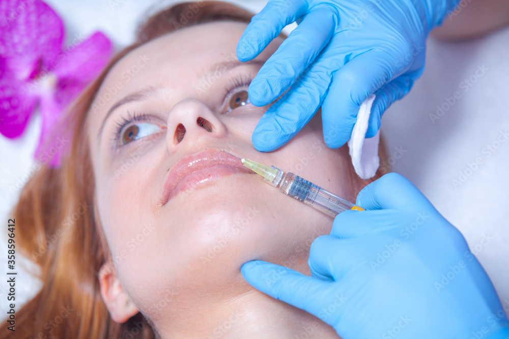 injection procedure in the beauty salon injection procedure in the beauty salon