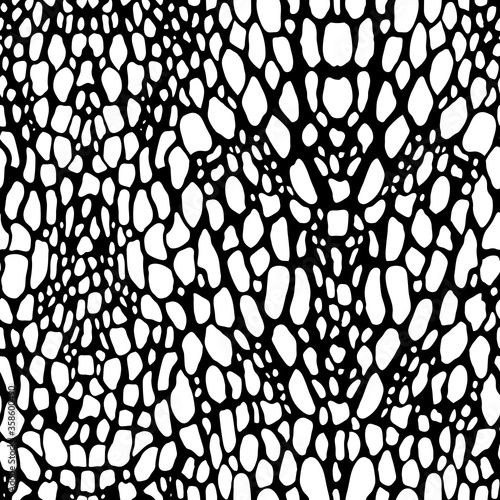 Animal seamless patterns. Lizard are made in black ink, isolated on white background. The object of nature is a naturalistic sketch.