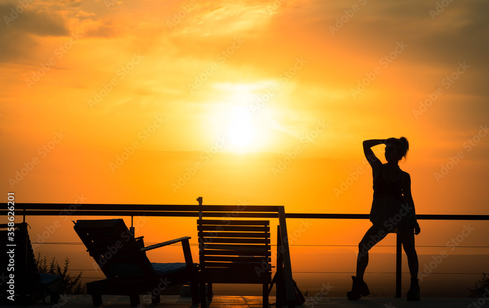 Fototapeta premium silhouette in sunset