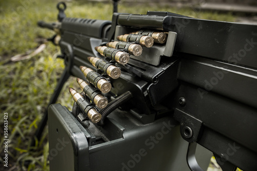 Fotografie M249 light machine gun with 7