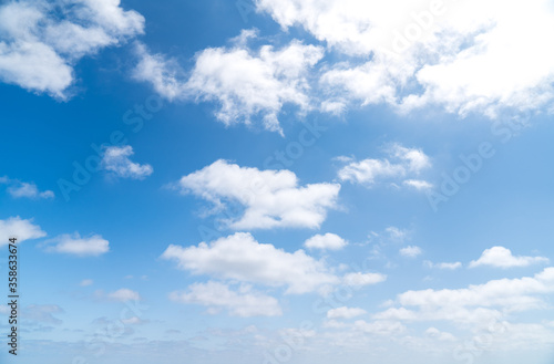 Fototapeta Naklejka Na Ścianę i Meble -  blue sky with white clouds - perfect for sky replacement