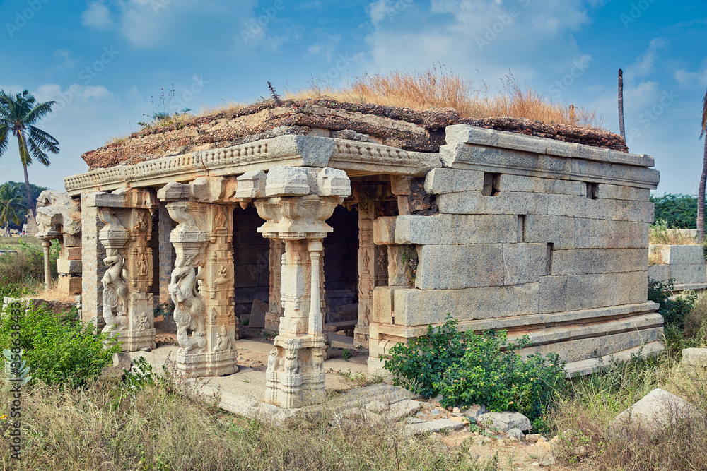 Vijayanagara temple in Hampi, Karnataka, India Vijayanagara temple in Hampi, Karnataka, India
