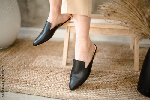 women's shoes on legs, fashionable style, beige color, mirror, instagram trends, at home or indoors, casual style