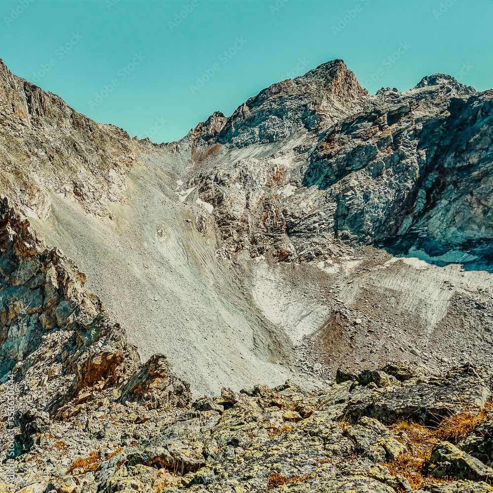 Obraz premium Scenic mountain scenery with cloudless skies. Wildlife. A paradise for climbers. Daylight time. outdoor