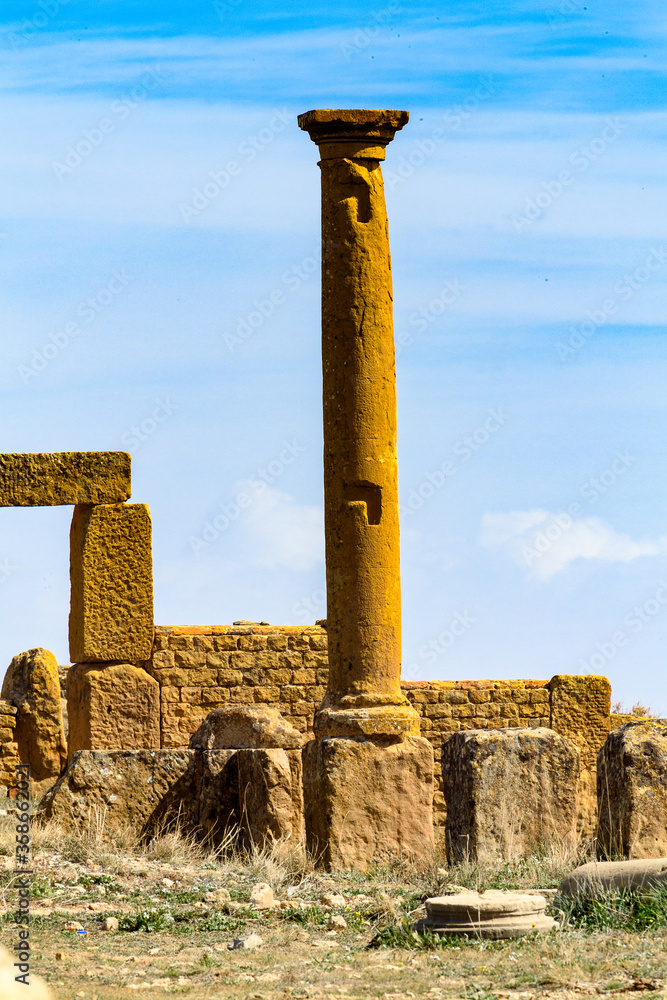 Ruins of Timgad, a Roman-Berber city in the Aures Mountains of Algeria. (Colonia Marciana Ulpia Traiana Thamugadi). UNESCO World Heritage Site