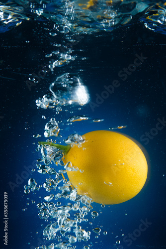 food lemon bubbles