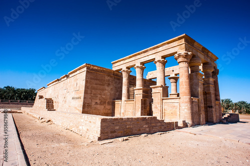 Obraz na płótnie It's Part of the Temple of Hibis, the largest and most well preserved temple in the Kharga Oasis, Egypt w salonie