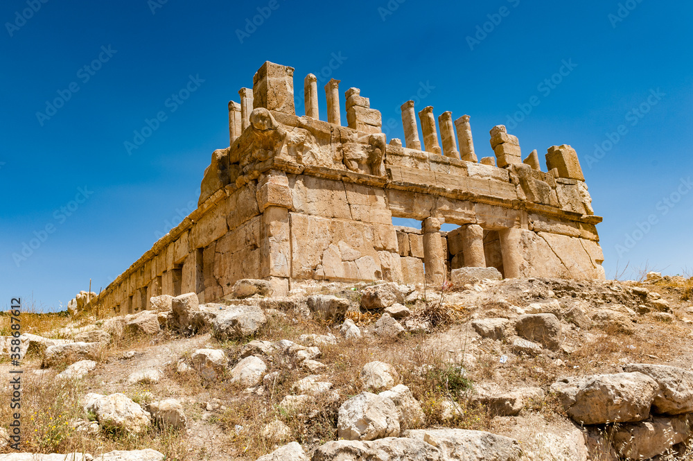 It's Qasr al Abd, a large ruin in Iraq Al Amir, Jordan.