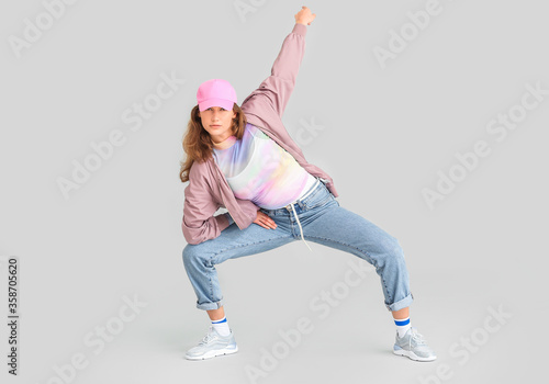 Beautiful female hip-hop da...