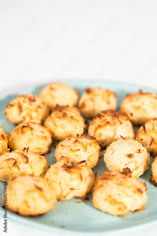 Coconut cookies Coconut cookies