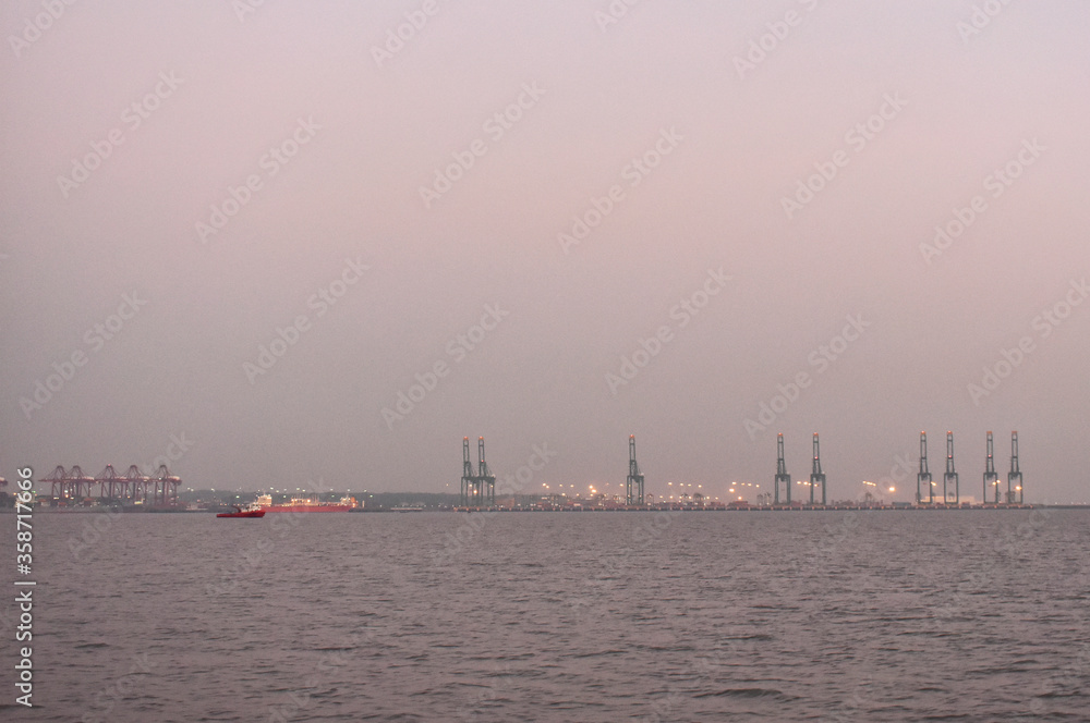 A Mumbai Harbor captured in the evening.