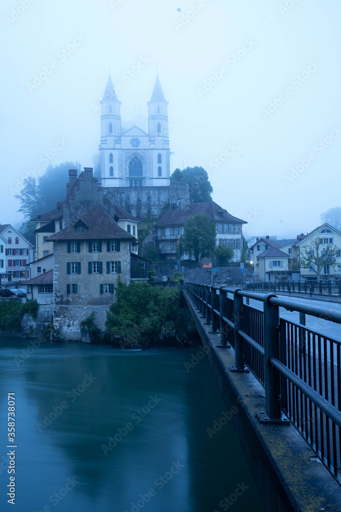 Naklejka premium schweiz-aarburg-castle