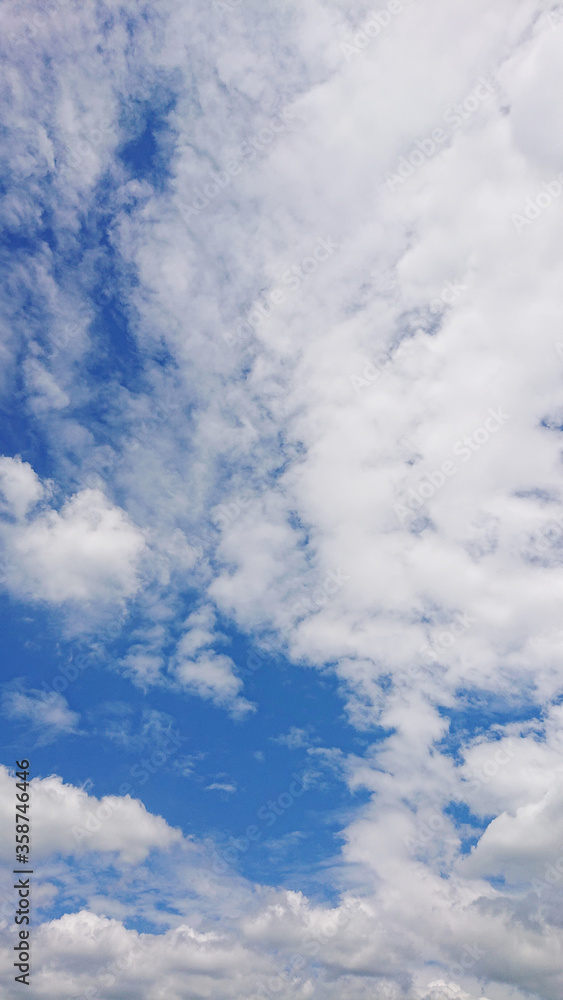 Obraz premium 夏雲