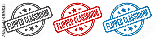 flipped classroom stamp. flipped classroom round isolated sign. flipped classroom label set