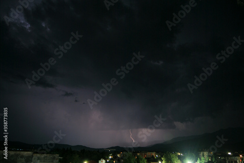 Obraz na płótnie Thunderstorm in the town of Berkovitsa w salonie