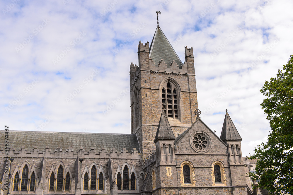 Christ Church is the cathedral of the United Dioceses of Dublin and Glendalough and the one of the Ecclesiastical province of United Provinces of Dublin and Cashel