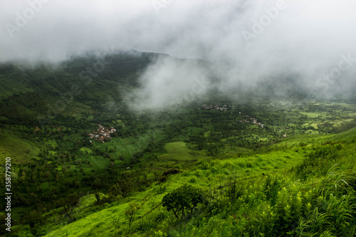Breathtaking western guards mountain ranges India © Muruganantham