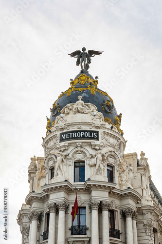 It's Metropolis Building, Madrid, Spain. It was inaugurated in 1911
