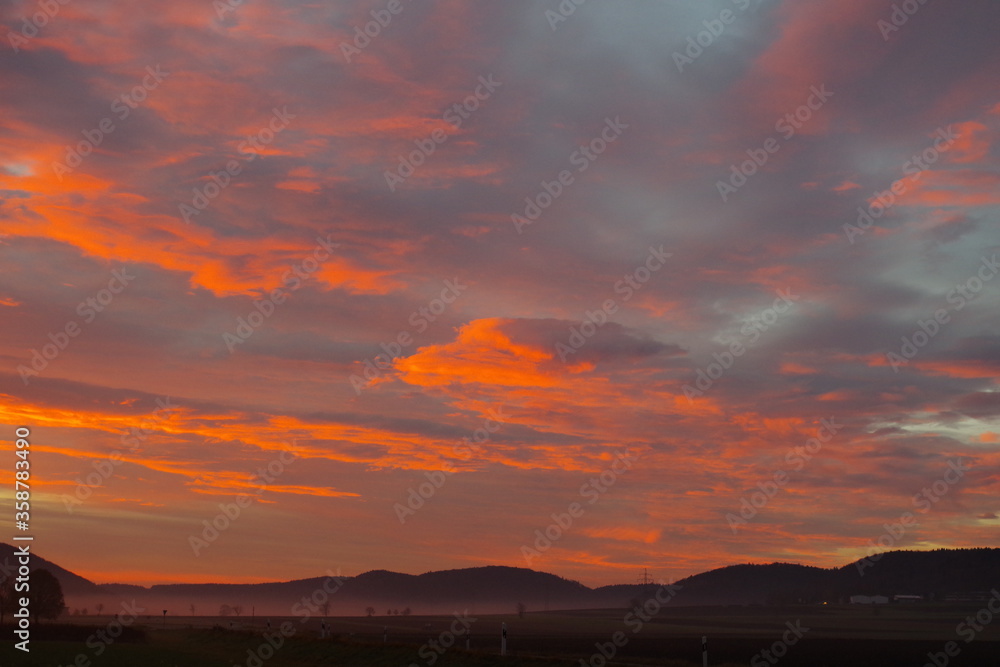 Morgenrot auf der Schwäbischen Alb