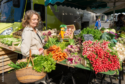 marché traditionnel