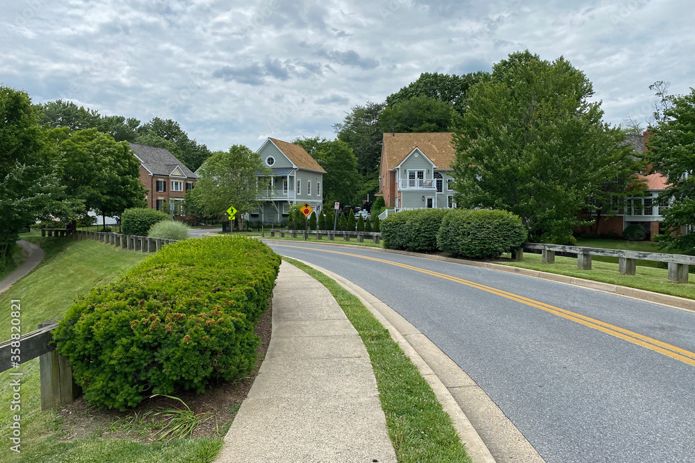 アメリカの郊外住宅地:ケントランズの街並み アメリカの郊外住宅地:ケントランズの街並み