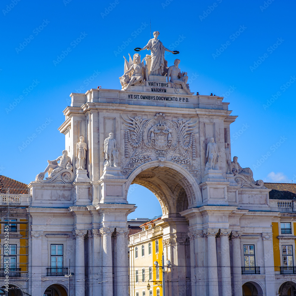 It's Rua Augusta Arch on the Commerce Square (Praca do Comercio) in Lisbon, Portugal. The Square was destoryed by the 1755 Lisbon Earthquake and then it was reconstructed