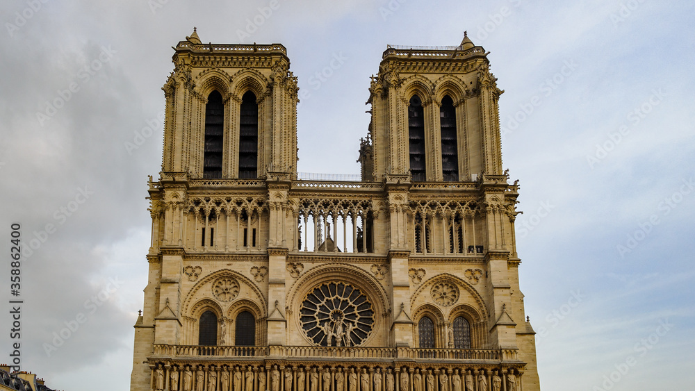 It's Notre Dame de Paris (Our Lady of Paris) in Paris, France. It's a historic Catholic cathedral on the eastern half of the Île de la Cité