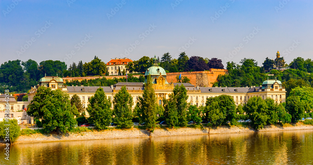 Obraz premium Typical architecture of Prague