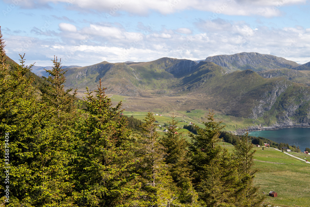 Obraz premium norway, nature, landscape, mountain, travel, tourism, water, blue, sky, beautiful, summer, scenery, scandinavia, europe, north, outdoor, sea, scenic, view, norwegian, fjord, lake, panorama, nordic, oc