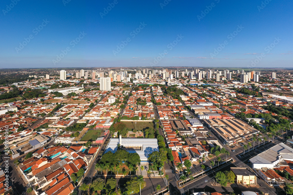 Obraz premium Araçatuba, State of São Paulo, Brazil, November 2018. Panoramic aerial view.