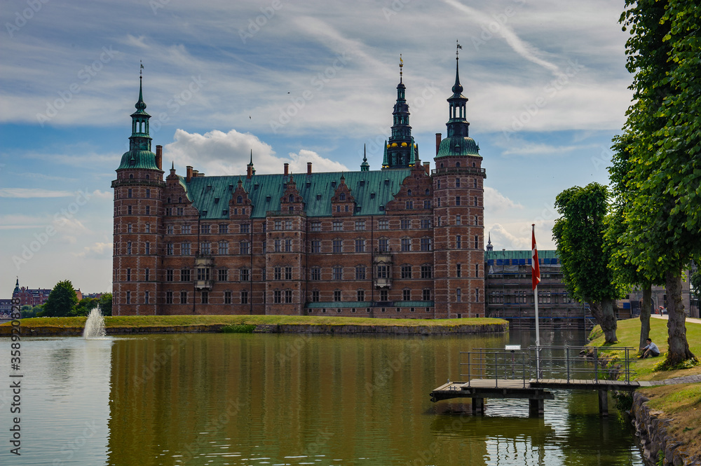 Fototapeta premium Frederiskborg Palace or Castle, Denmark