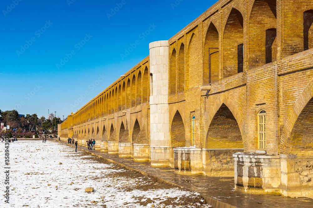 It's Winter in Isfahan, 33 pol Allah Verdi Khan bridge in Isfahan, Iran