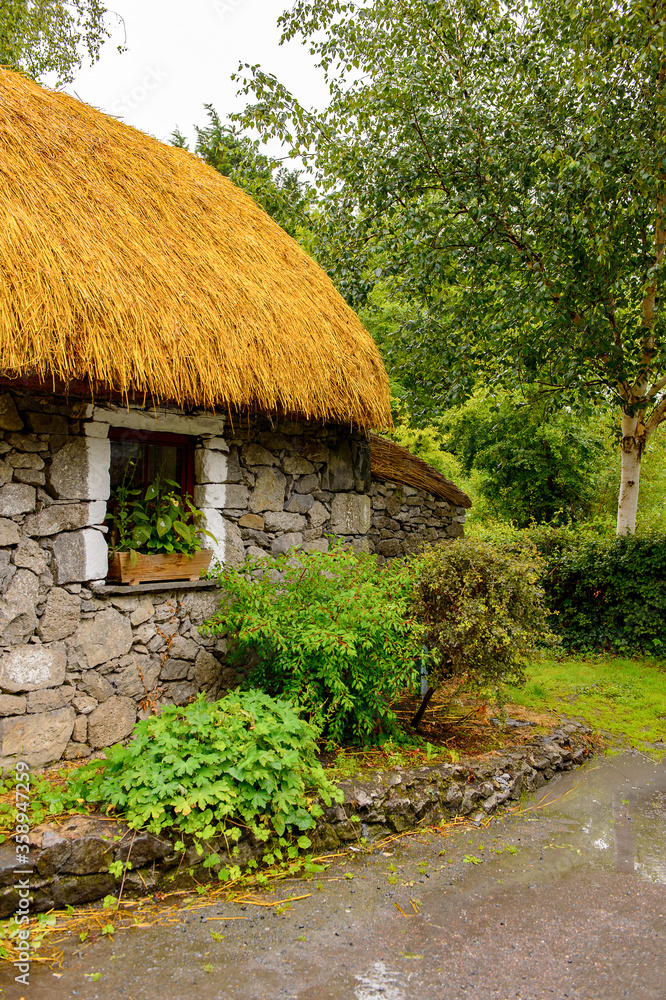 House in Bunratty village (End of the Raite river) is an authentic small village in County Clare, Ireland House in Bunratty village (End of the Raite river) is an authentic small village in County Clare, Ireland