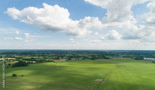 Drohnen Luftaufnahme von diversen Agrarfeldern in Schleswig Holstein
