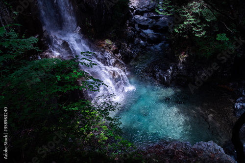 美しい滝　　　　付知峡 © rai