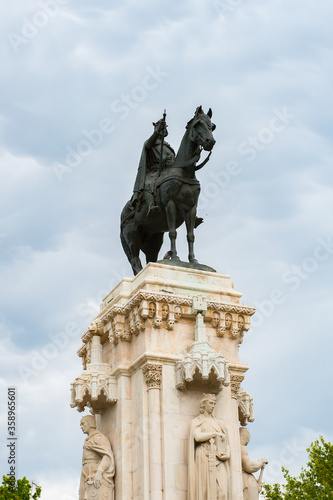 It's Bronze equestrian statue of Ferdinand III of Castile in the Plaza Nueva, Sevilla