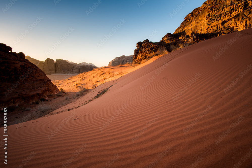 Fototapeta premium sunset in the desert