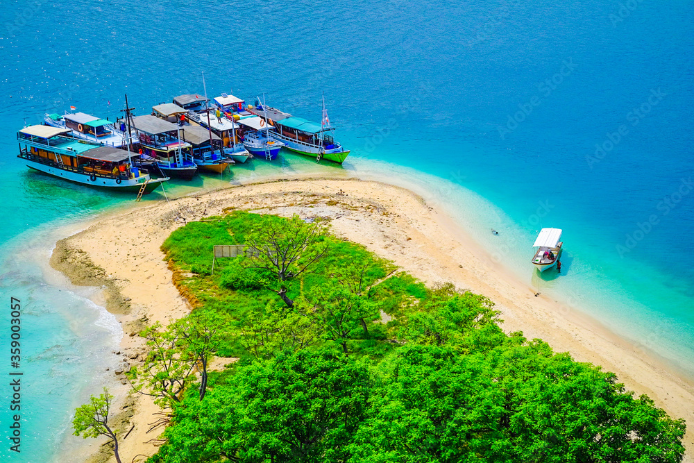 Obraz premium Raja Ampat Island Beach in Summer Season
