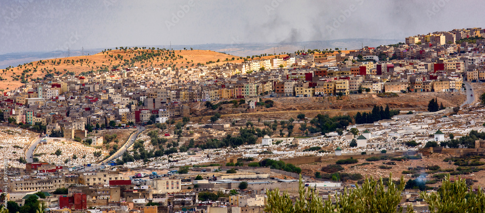 Obraz premium It's Architecture of Fez, the second largest city of Morocco. Fez was the capital city of modern Morocco until 1925 and