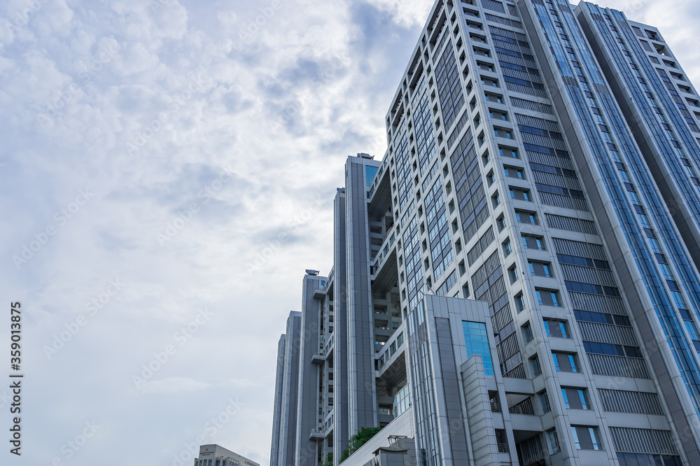 東京都港区お台場から見たビルと空 東京都港区お台場から見たビルと空