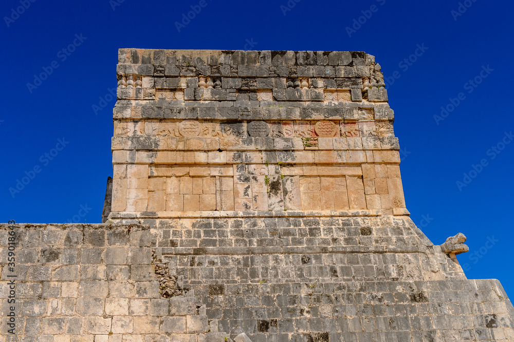 Temple, Chichen Itza, Tinum Municipality, Yucatan State. It was a large pre-Columbian city built by the Maya people of the Terminal Classic period. UNESCO World Heritage