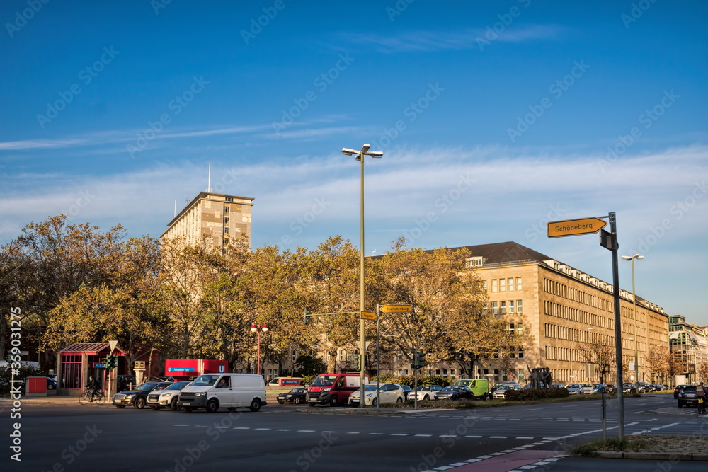 Fototapeta premium berlin, deutschland - fehrbelliner platz